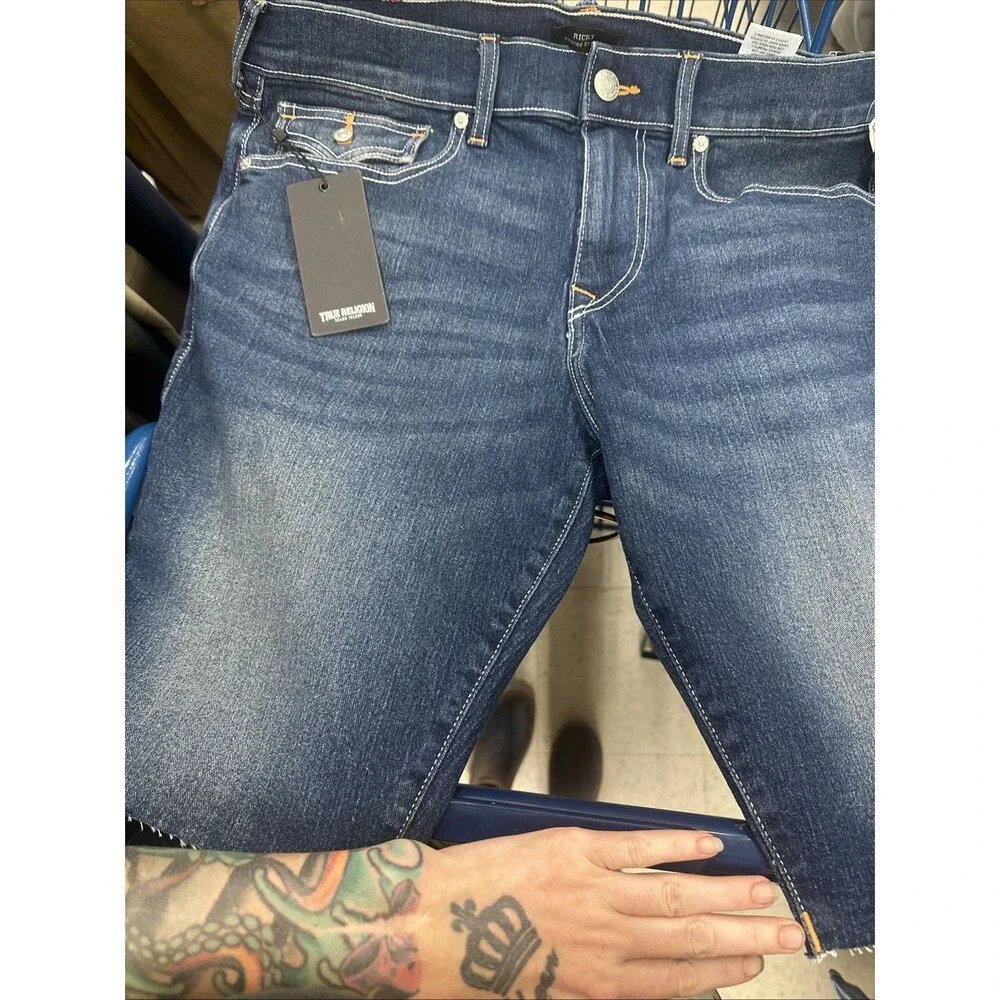 True Religion Size 34 Ricky